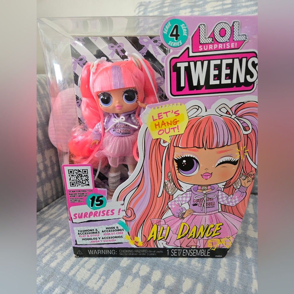 NEW UNOPENED LOL TWEEN DOLL